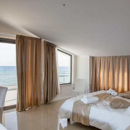 Hotel Dolce Stella Torre Melissa Exteriér fotografie