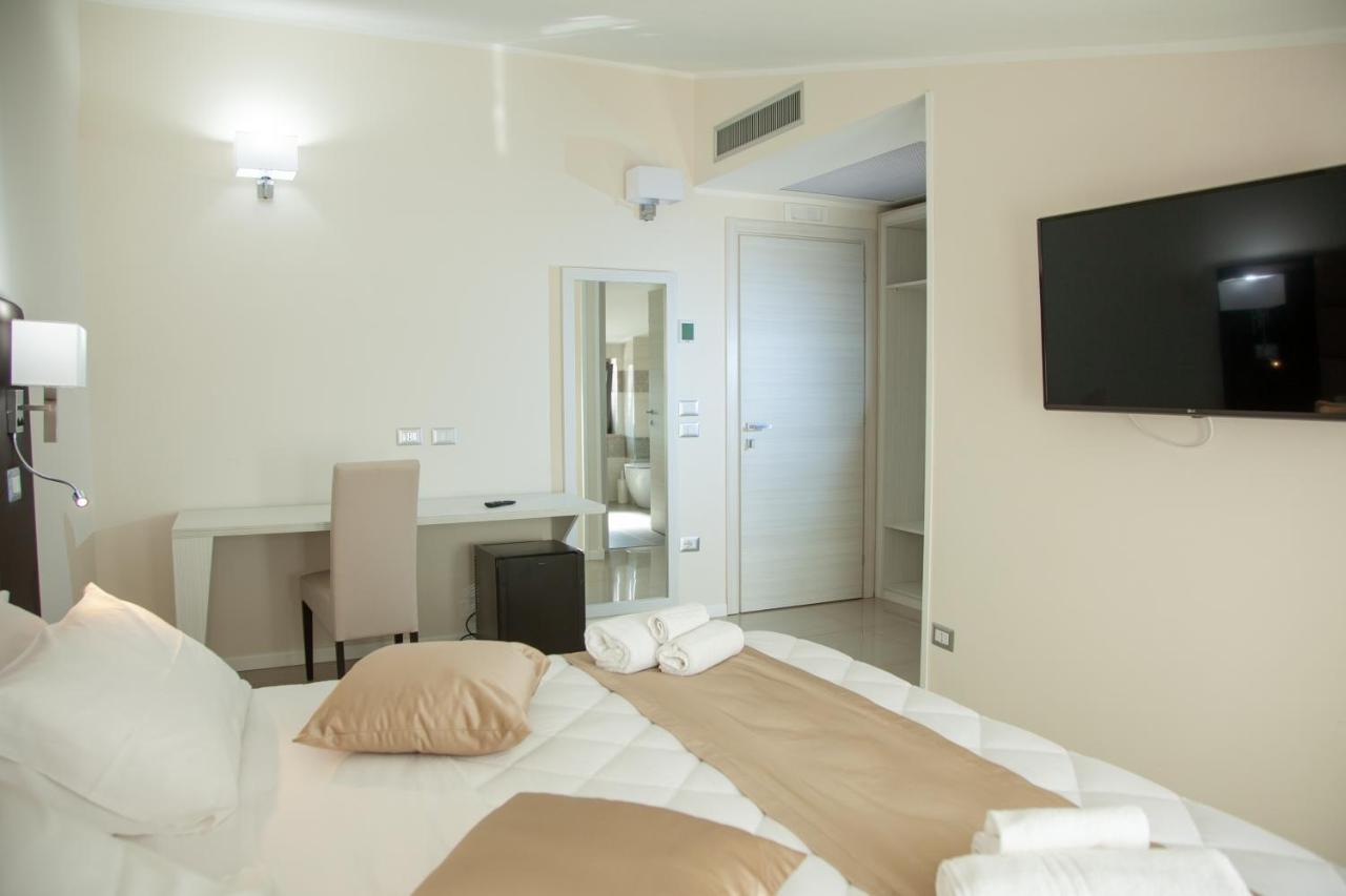 Hotel Dolce Stella Torre Melissa Exteriér fotografie