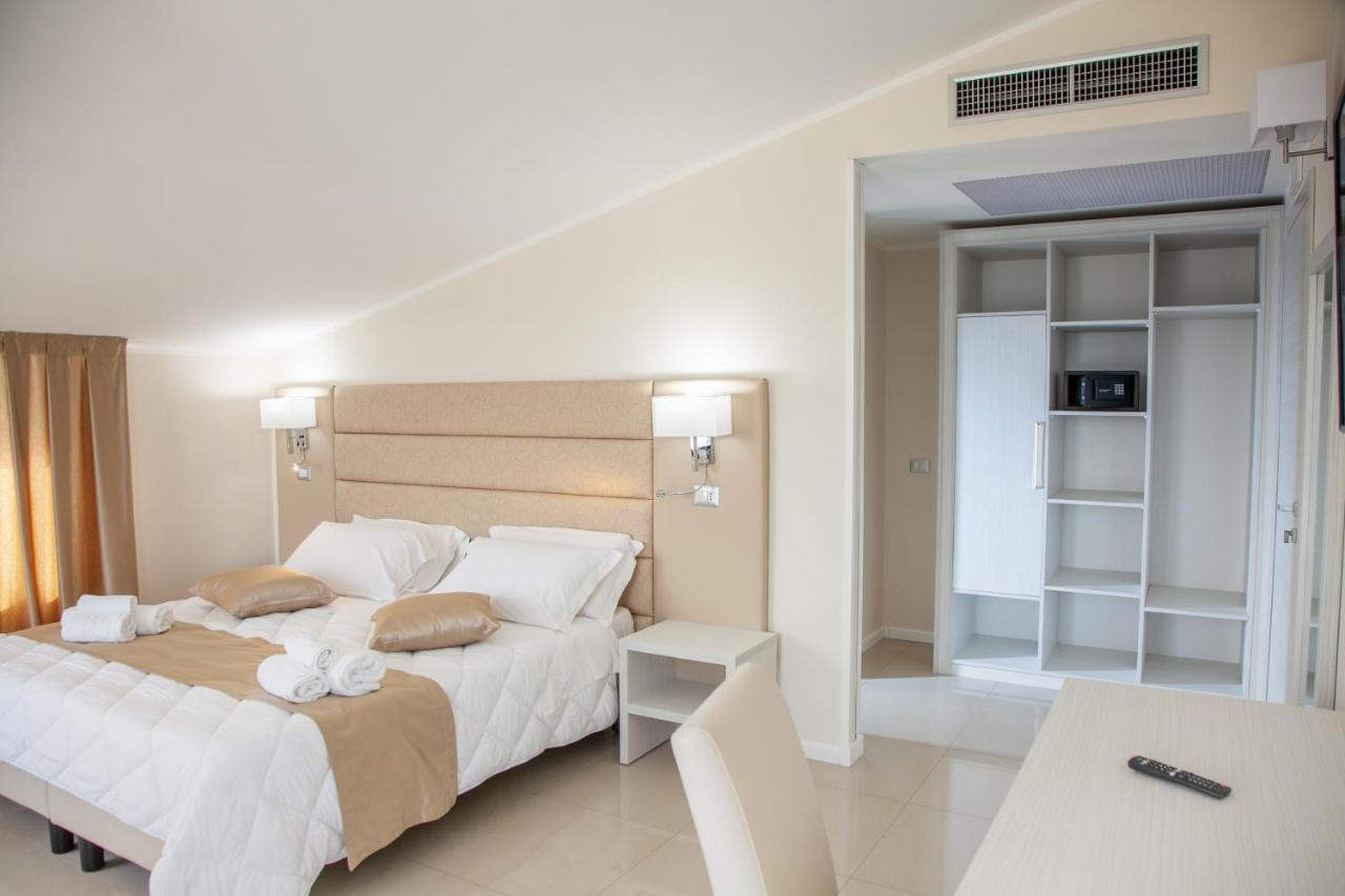 Hotel Dolce Stella Torre Melissa Exteriér fotografie