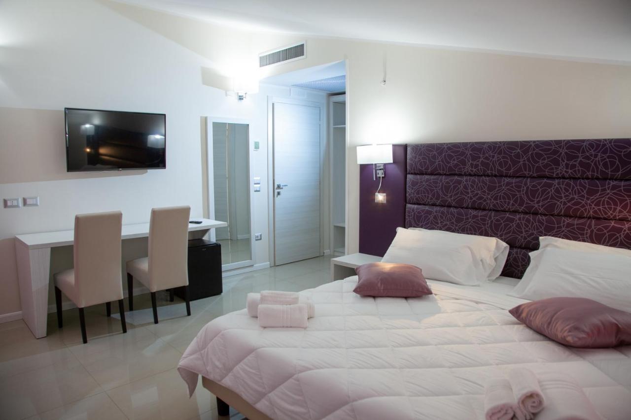 Hotel Dolce Stella Torre Melissa Exteriér fotografie