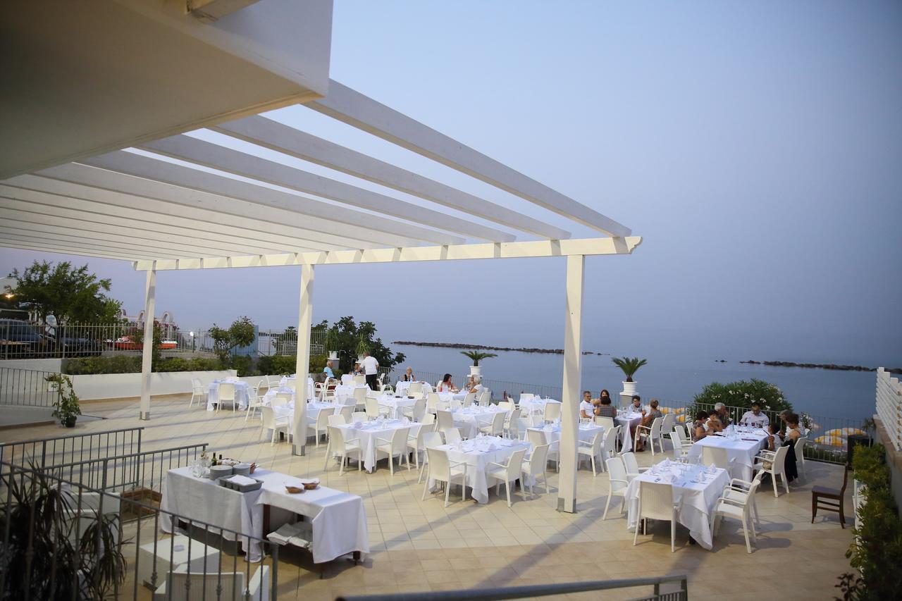 Hotel Dolce Stella Torre Melissa Exteriér fotografie