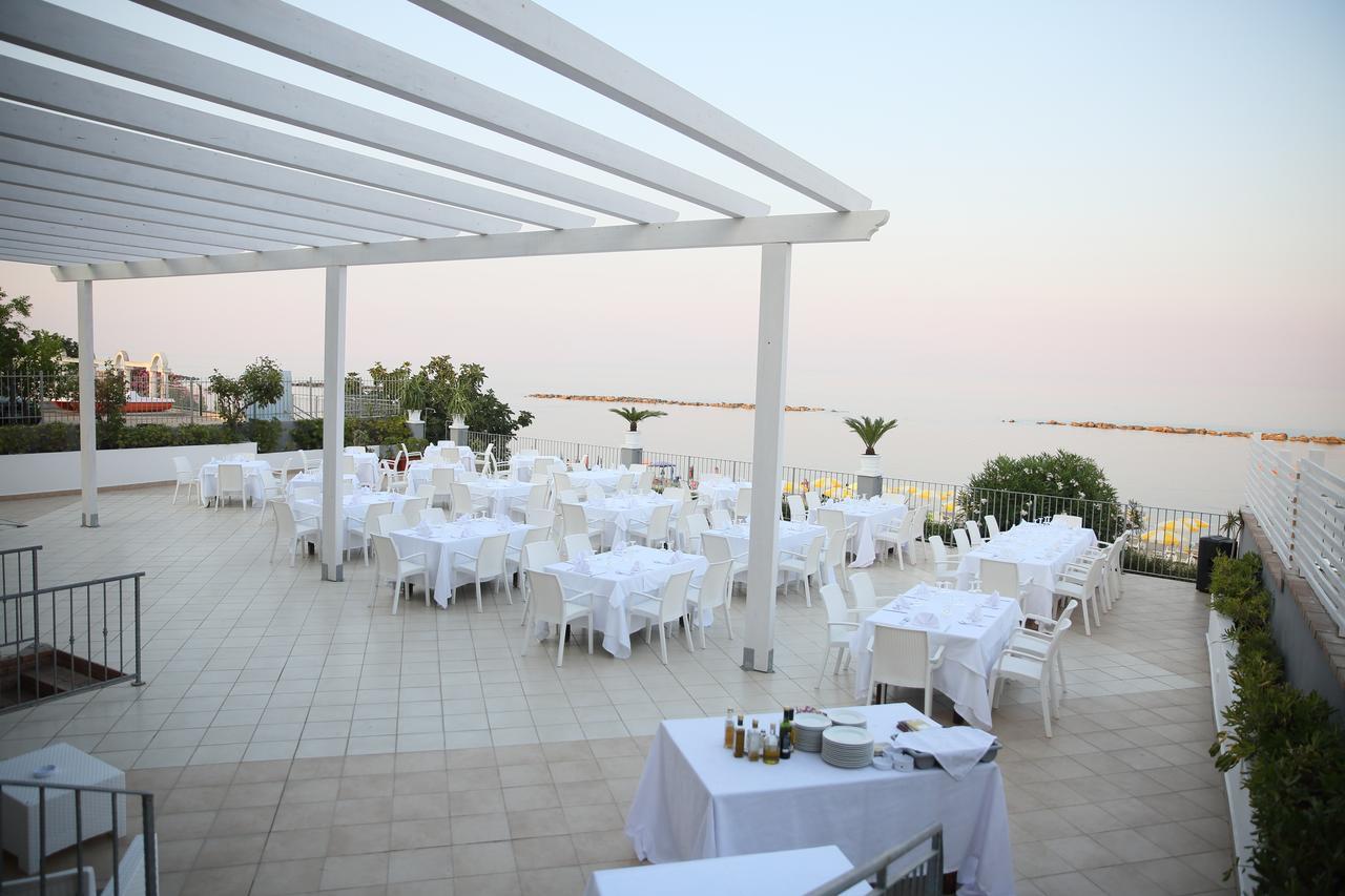 Hotel Dolce Stella Torre Melissa Exteriér fotografie