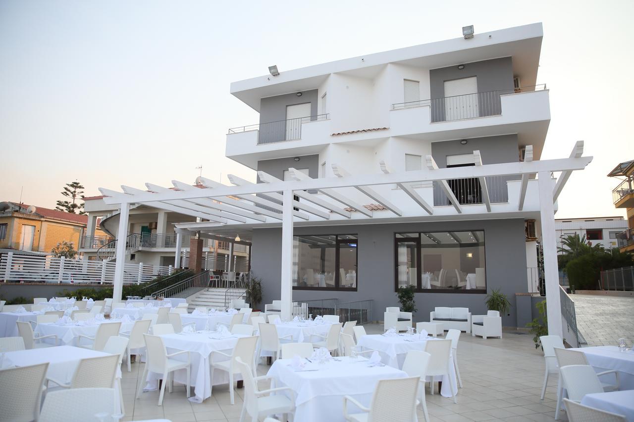 Hotel Dolce Stella Torre Melissa Exteriér fotografie