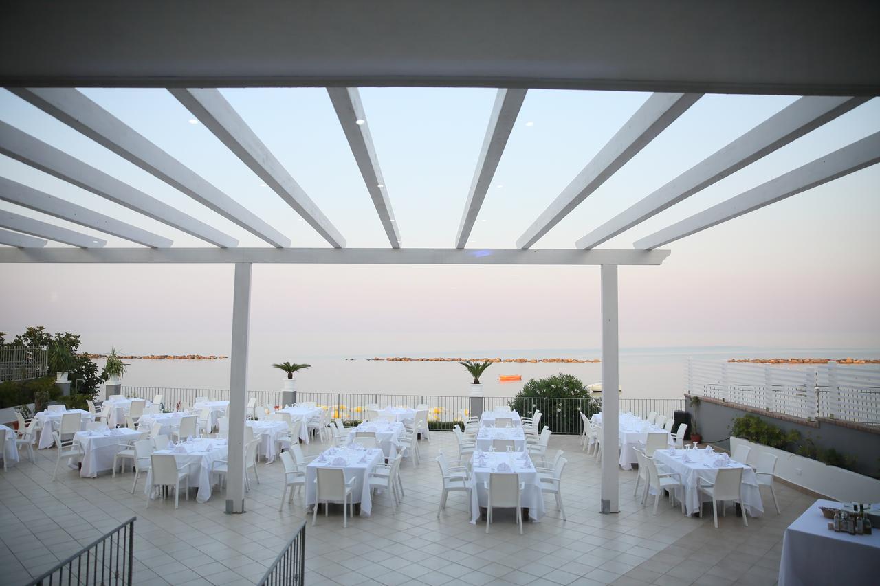 Hotel Dolce Stella Torre Melissa Exteriér fotografie